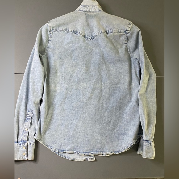 Levi’s Western Denim Shirt - Picture 2 of 4
